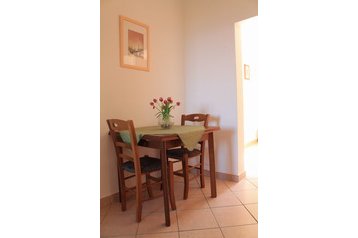 Kroatien Privát Ravni, Exterieur